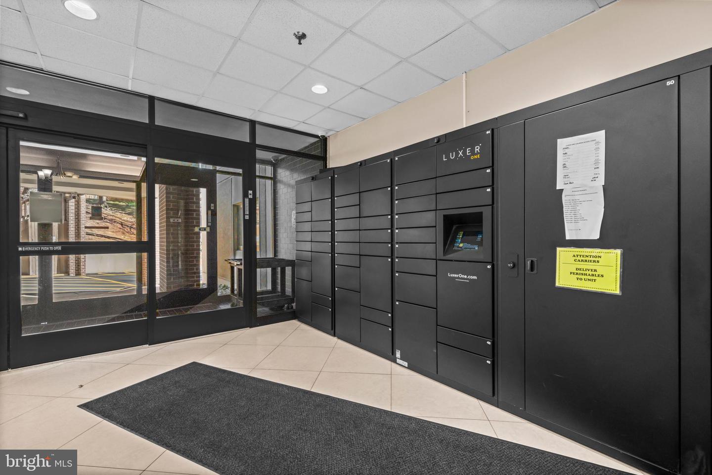 5911 EDSALL RD #1209, ALEXANDRIA, Virginia 22304, 1 Bedroom Bedrooms, ,1 BathroomBathrooms,Residential,For sale,5911 EDSALL RD #1209,VAAX2049488 MLS # VAAX2049488