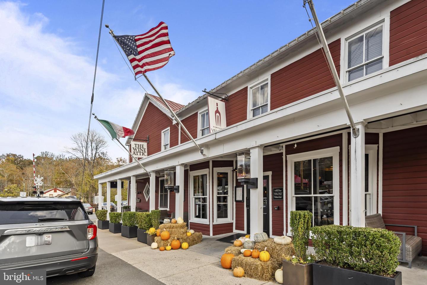 13025 YATES FORD RD, CLIFTON, Virginia 20124, 6 Bedrooms Bedrooms, ,6 BathroomsBathrooms,Residential,For sale,13025 YATES FORD RD,VAFX2269002 MLS # VAFX2269002 13025 YATES FORD RD, CLIFTON, Virginia 20124, 6 Bedrooms Bedrooms, ,6 BathroomsBathrooms,Residential,For sale,13025 YATES FORD RD,VAFX2269002 MLS # VAFX2269002