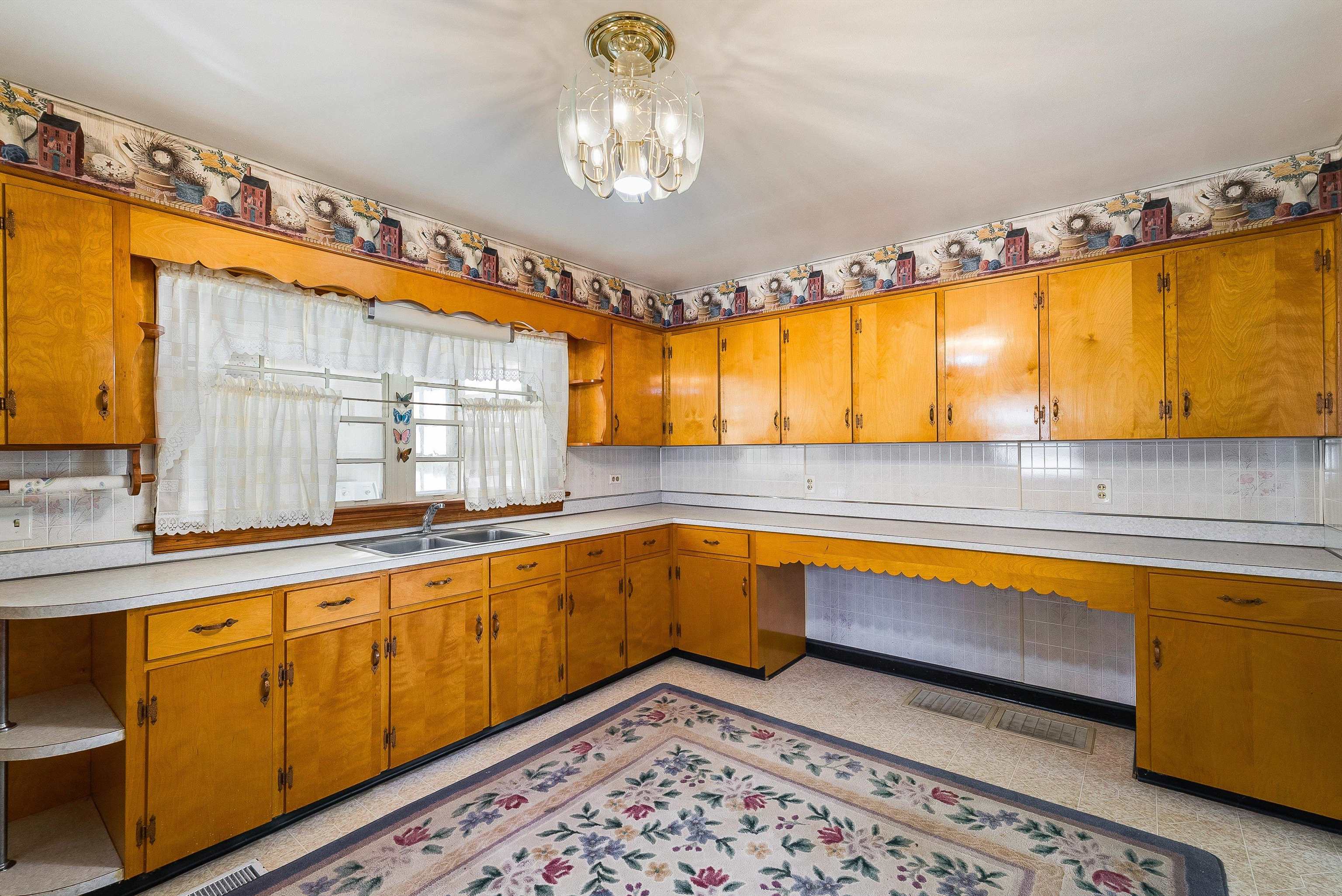 18753 MT PLEASANT RD, ELKTON, Virginia 22827, 2 Bedrooms Bedrooms, ,1 BathroomBathrooms,Residential,18753 MT PLEASANT RD,671552 MLS # 671552