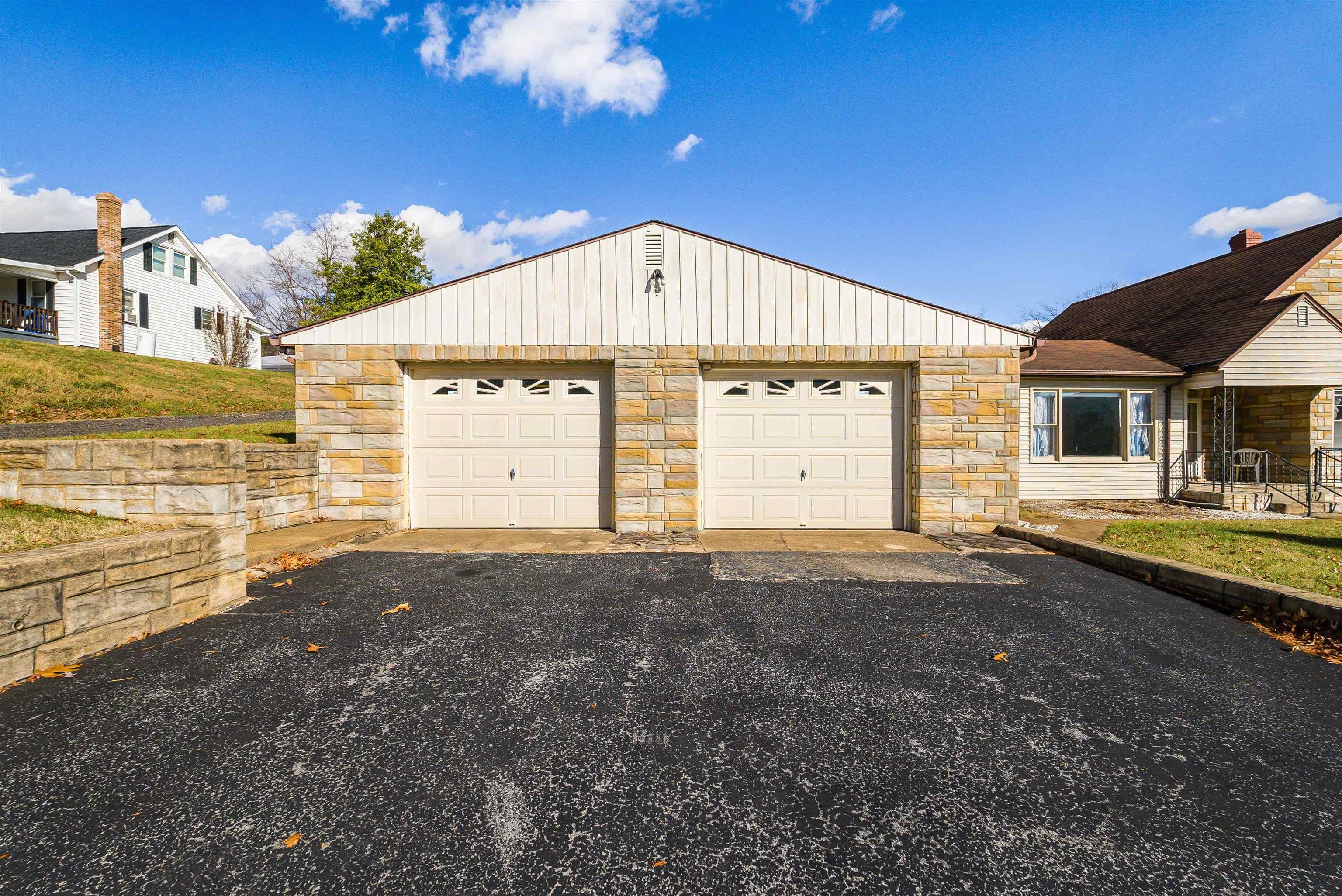 18753 MT PLEASANT RD, ELKTON, Virginia 22827, 2 Bedrooms Bedrooms, ,1 BathroomBathrooms,Residential,18753 MT PLEASANT RD,671552 MLS # 671552