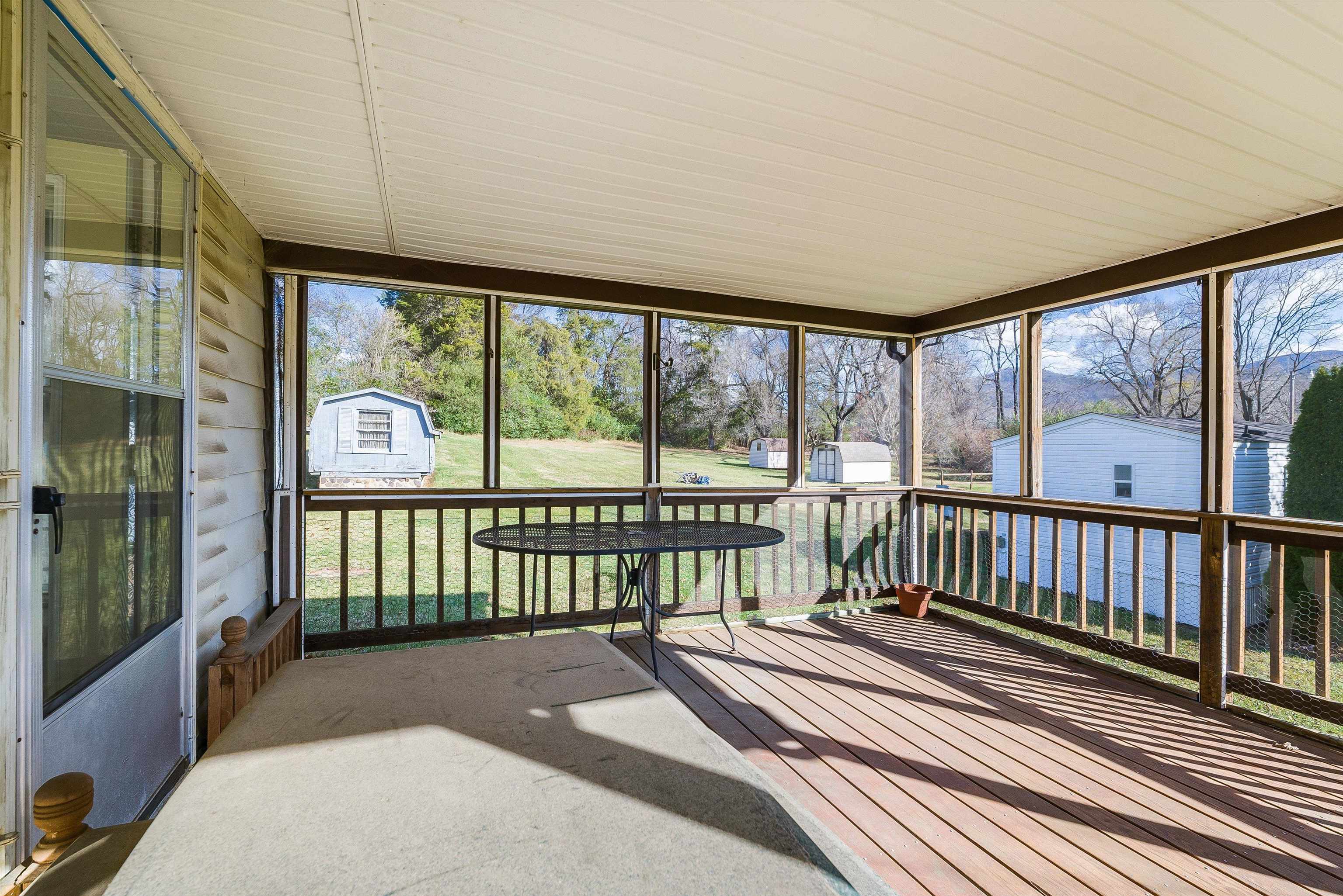 18753 MT PLEASANT RD, ELKTON, Virginia 22827, 2 Bedrooms Bedrooms, ,1 BathroomBathrooms,Residential,18753 MT PLEASANT RD,671552 MLS # 671552