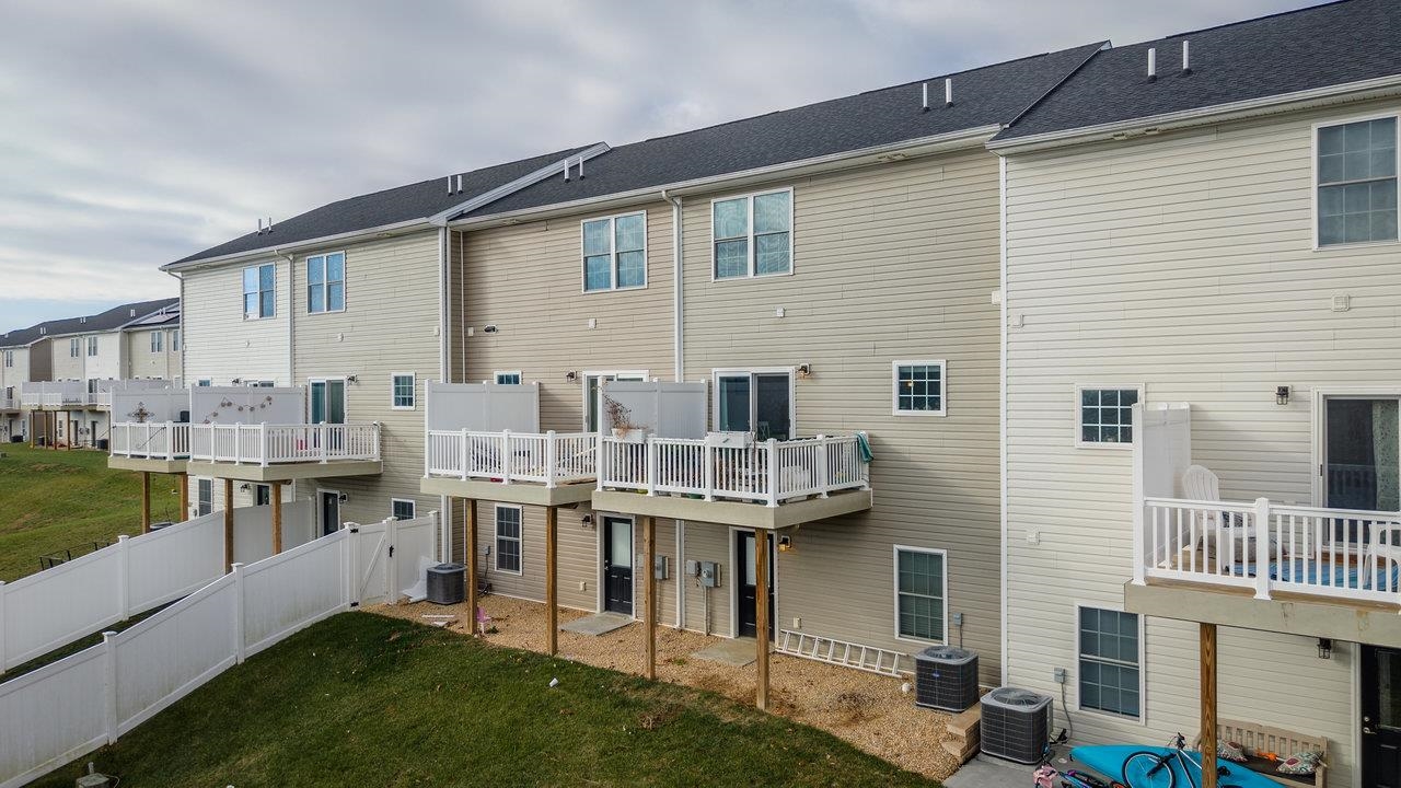 1079 BLUEMOON DR, ROCKINGHAM, Virginia 22801, 3 Bedrooms Bedrooms, ,2 BathroomsBathrooms,Residential,1079 BLUEMOON DR,671553 MLS # 671553