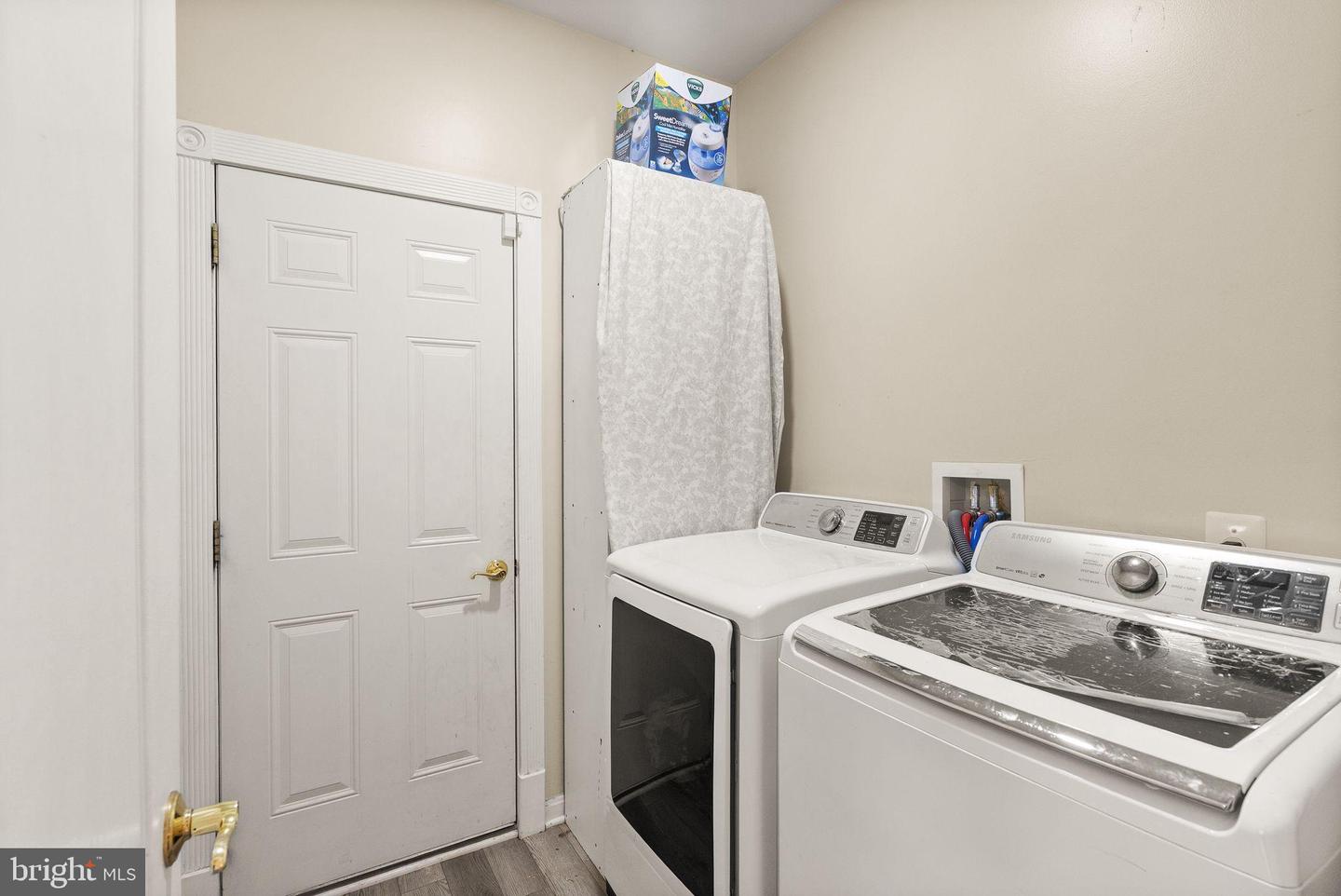 100 BROOKEWOOD DR, FREDERICKSBURG, Virginia 22405, 3 Bedrooms Bedrooms, 13 Rooms Rooms,2 BathroomsBathrooms,Residential,For sale,100 BROOKEWOOD DR,VAST2043482 MLS # VAST2043482 100 BROOKEWOOD DR, FREDERICKSBURG, Virginia 22405, 3 Bedrooms Bedrooms, 13 Rooms Rooms,2 BathroomsBathrooms,Residential,For sale,100 BROOKEWOOD DR,VAST2043482 MLS # VAST2043482