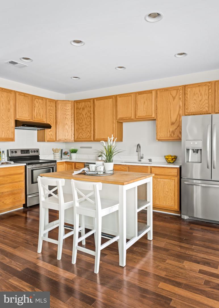 8469 BYERS DR, ALEXANDRIA, Virginia 22309, 3 Bedrooms Bedrooms, ,2 BathroomsBathrooms,Residential,For sale,8469 BYERS DR,VAFX2274710 MLS # VAFX2274710