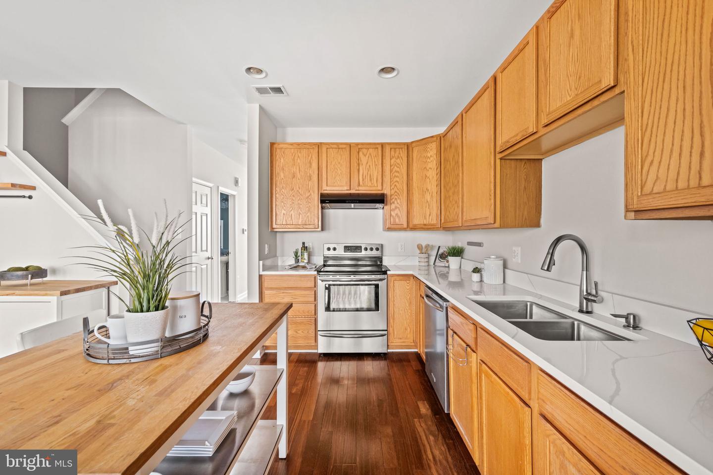 8469 BYERS DR, ALEXANDRIA, Virginia 22309, 3 Bedrooms Bedrooms, ,2 BathroomsBathrooms,Residential,For sale,8469 BYERS DR,VAFX2274710 MLS # VAFX2274710