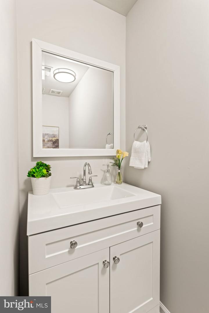 8469 BYERS DR, ALEXANDRIA, Virginia 22309, 3 Bedrooms Bedrooms, ,2 BathroomsBathrooms,Residential,For sale,8469 BYERS DR,VAFX2274710 MLS # VAFX2274710