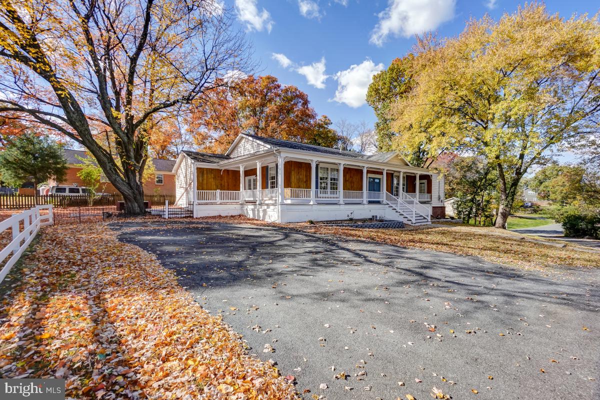 8513 THOMAS DR, MANASSAS, Virginia 20110, 3 Bedrooms Bedrooms, ,2 BathroomsBathrooms,Residential,For sale,8513 THOMAS DR,VAPW2106684 MLS # VAPW2106684