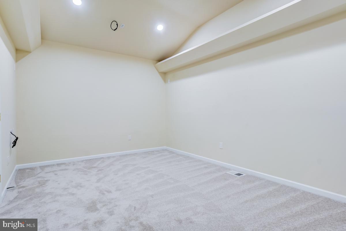 8513 THOMAS DR, MANASSAS, Virginia 20110, 3 Bedrooms Bedrooms, ,2 BathroomsBathrooms,Residential,For sale,8513 THOMAS DR,VAPW2106684 MLS # VAPW2106684