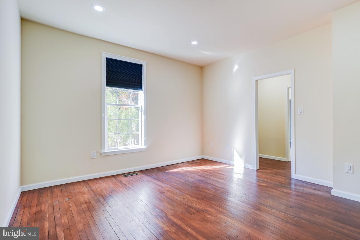 8513 THOMAS DR, MANASSAS, Virginia 20110, 3 Bedrooms Bedrooms, ,2 BathroomsBathrooms,Residential,For sale,8513 THOMAS DR,VAPW2106684 MLS # VAPW2106684