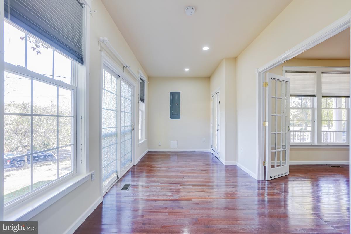 8513 THOMAS DR, MANASSAS, Virginia 20110, 3 Bedrooms Bedrooms, ,2 BathroomsBathrooms,Residential,For sale,8513 THOMAS DR,VAPW2106684 MLS # VAPW2106684