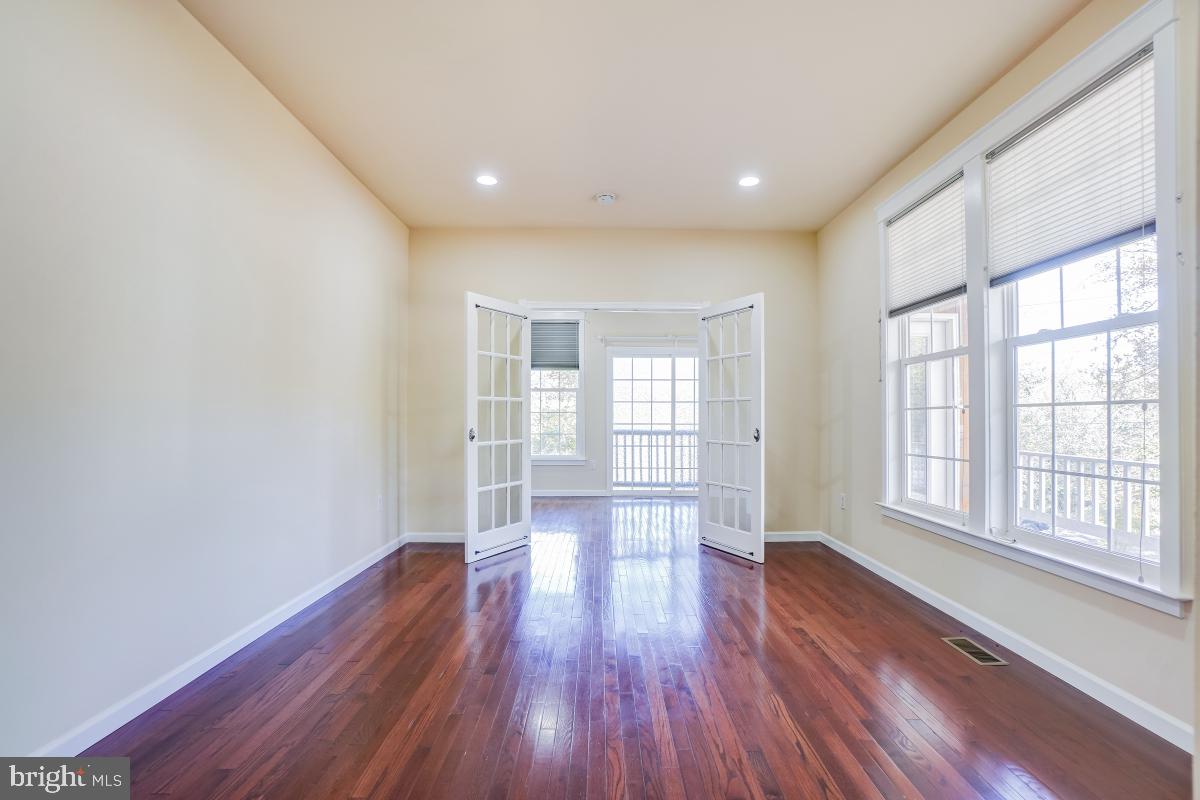 8513 THOMAS DR, MANASSAS, Virginia 20110, 3 Bedrooms Bedrooms, ,2 BathroomsBathrooms,Residential,For sale,8513 THOMAS DR,VAPW2106684 MLS # VAPW2106684