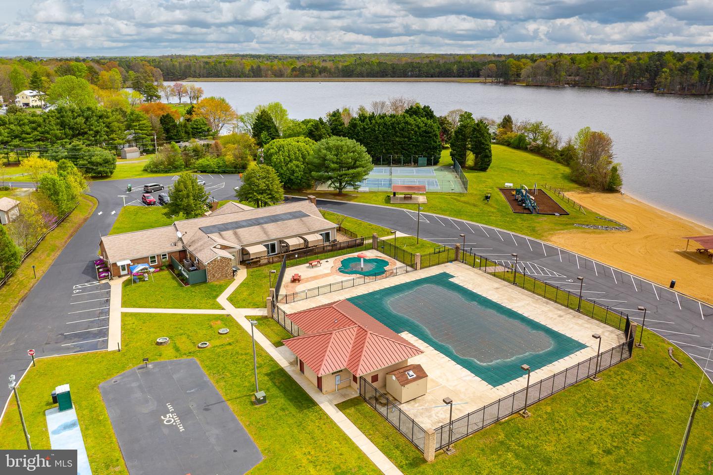 209 NORFOLK DR, RUTHER GLEN, Virginia 22546, 3 Bedrooms Bedrooms, ,2 BathroomsBathrooms,Residential,For sale,209 NORFOLK DR,VACV2009062 MLS # VACV2009062