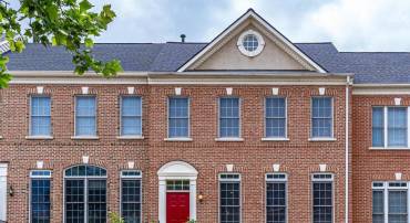 4560 FAIR VALLEY DR, FAIRFAX, Virginia 22033, 3 Bedrooms Bedrooms, ,3 BathroomsBathrooms,Residential,For sale,4560 FAIR VALLEY DR,VAFX2277090 MLS # VAFX2277090