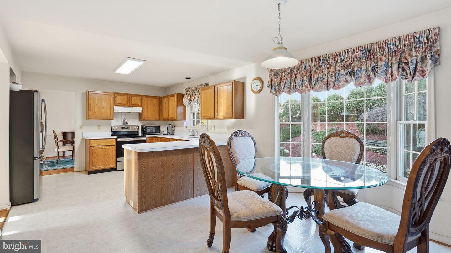 4 SPRING LAKE DR, STAFFORD, Virginia 22556, 4 Bedrooms Bedrooms, ,3 BathroomsBathrooms,Residential,For sale,4 SPRING LAKE DR,VAST2044042 MLS # VAST2044042