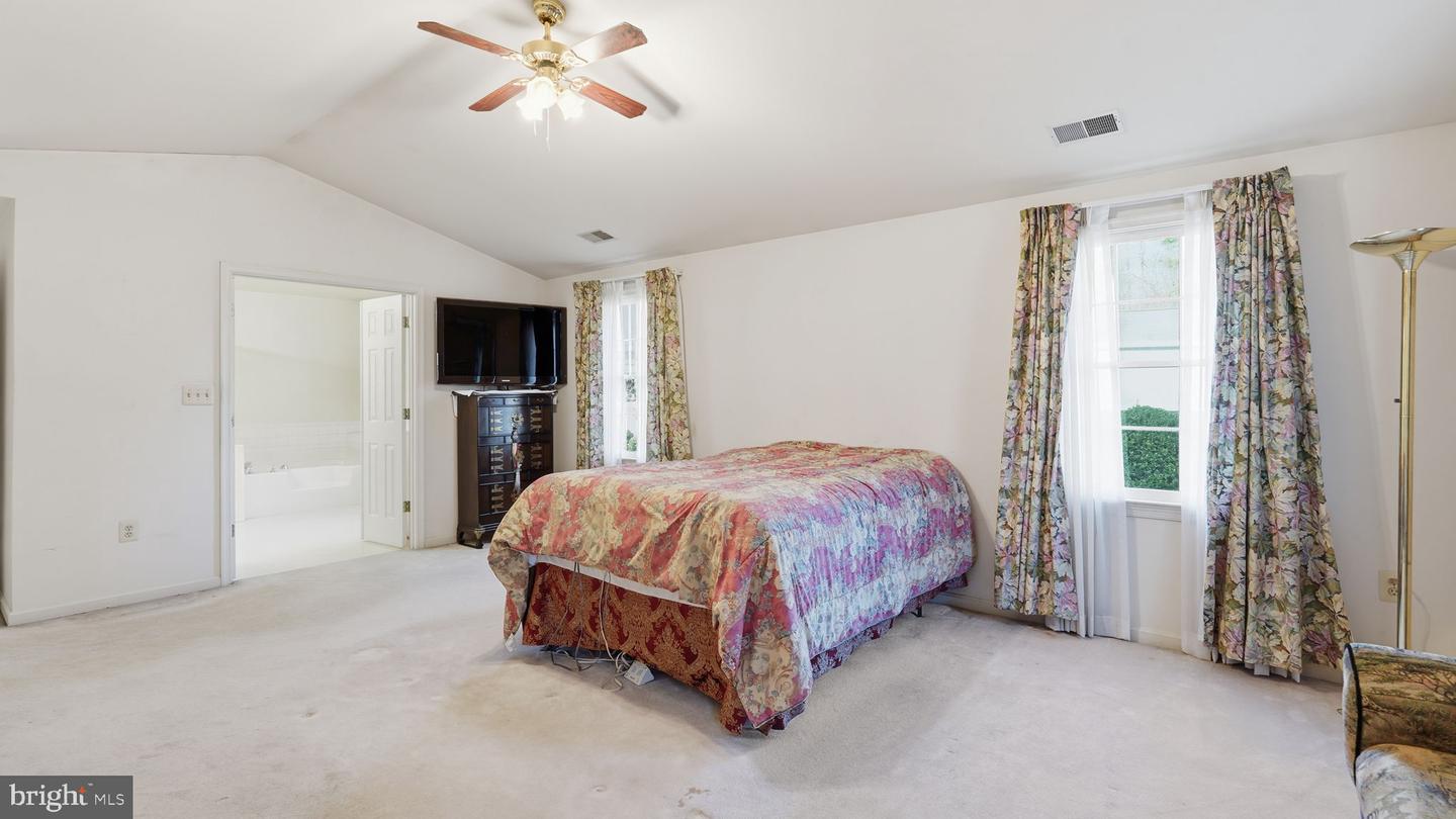 4 SPRING LAKE DR, STAFFORD, Virginia 22556, 4 Bedrooms Bedrooms, ,3 BathroomsBathrooms,Residential,For sale,4 SPRING LAKE DR,VAST2044042 MLS # VAST2044042