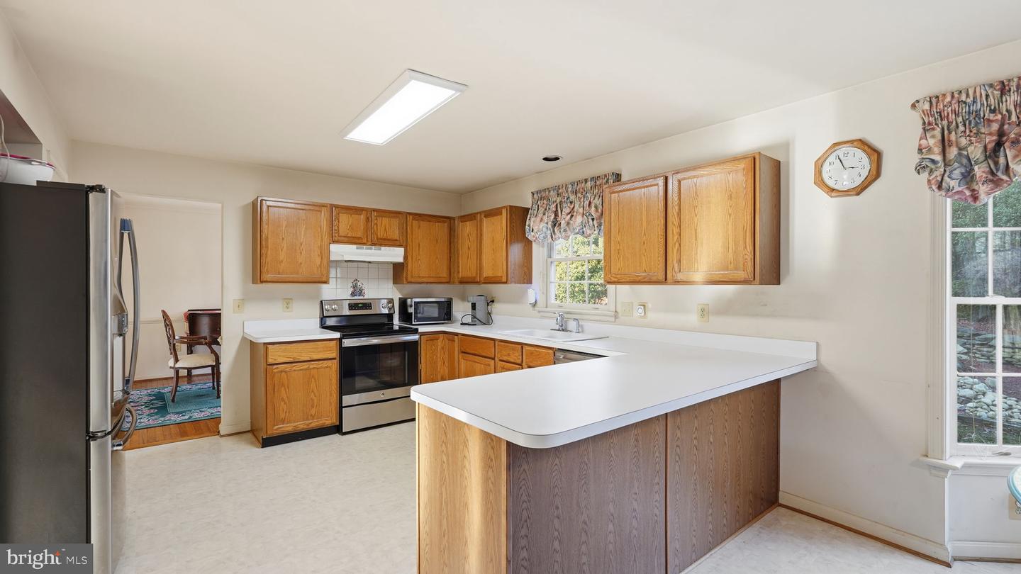 4 SPRING LAKE DR, STAFFORD, Virginia 22556, 4 Bedrooms Bedrooms, ,3 BathroomsBathrooms,Residential,For sale,4 SPRING LAKE DR,VAST2044042 MLS # VAST2044042