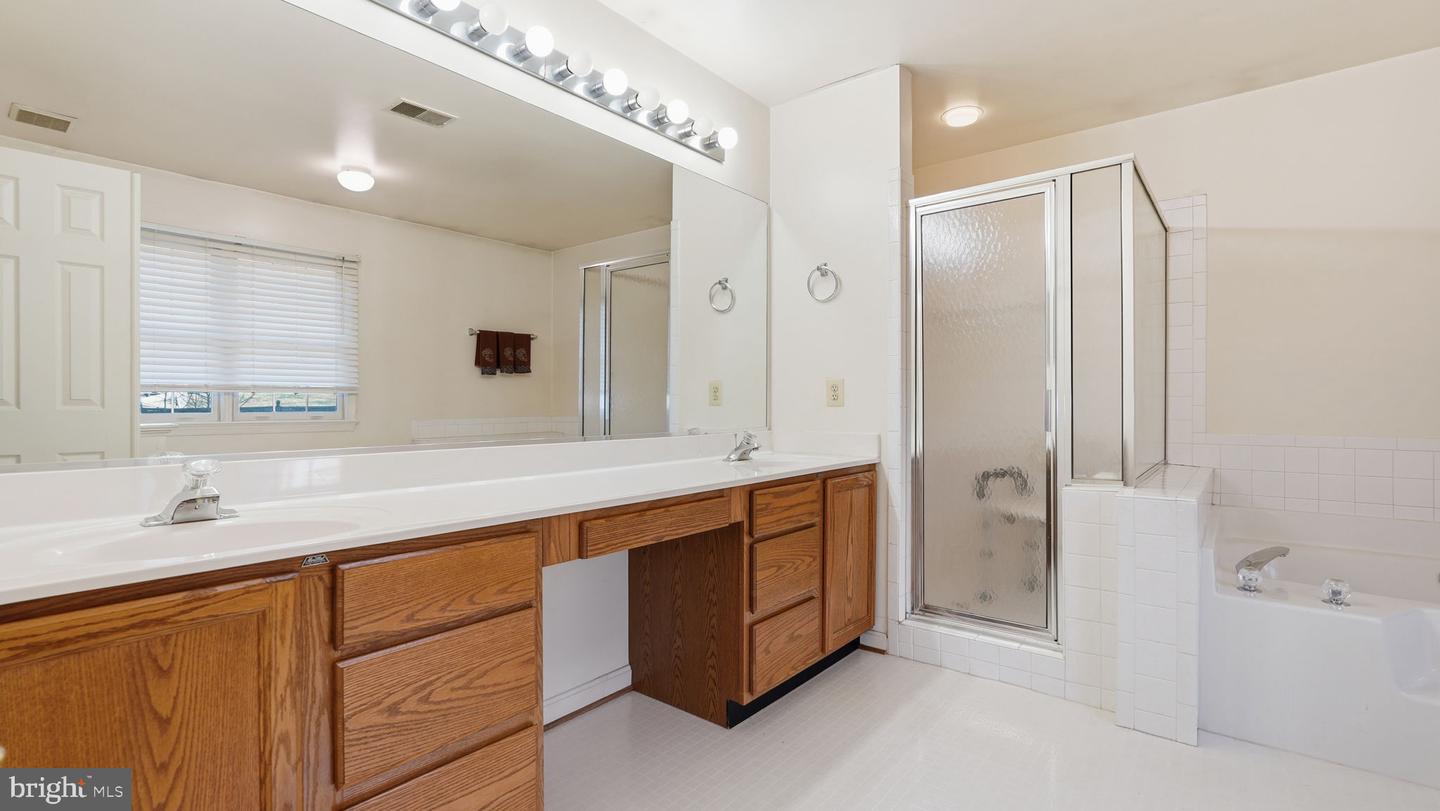 4 SPRING LAKE DR, STAFFORD, Virginia 22556, 4 Bedrooms Bedrooms, ,3 BathroomsBathrooms,Residential,For sale,4 SPRING LAKE DR,VAST2044042 MLS # VAST2044042