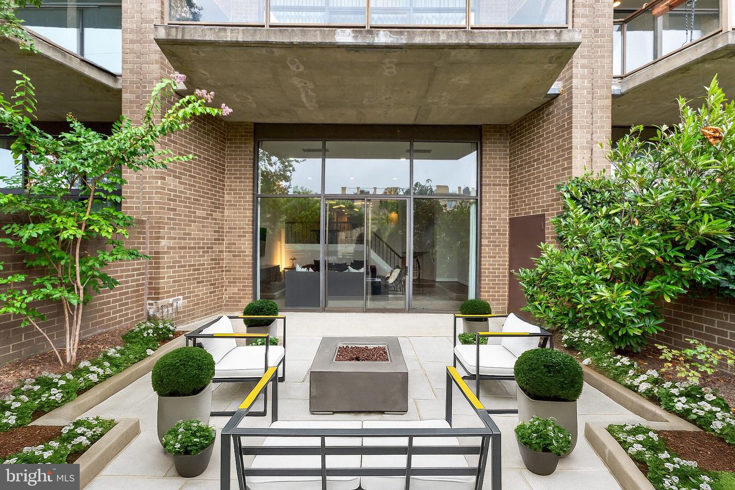 1401 N OAK ST #G-5, ARLINGTON, Virginia 22209, 2 Bedrooms Bedrooms, ,2 BathroomsBathrooms,Residential,For sale,1401 N OAK ST #G-5,VAAR2065826 MLS # VAAR2065826