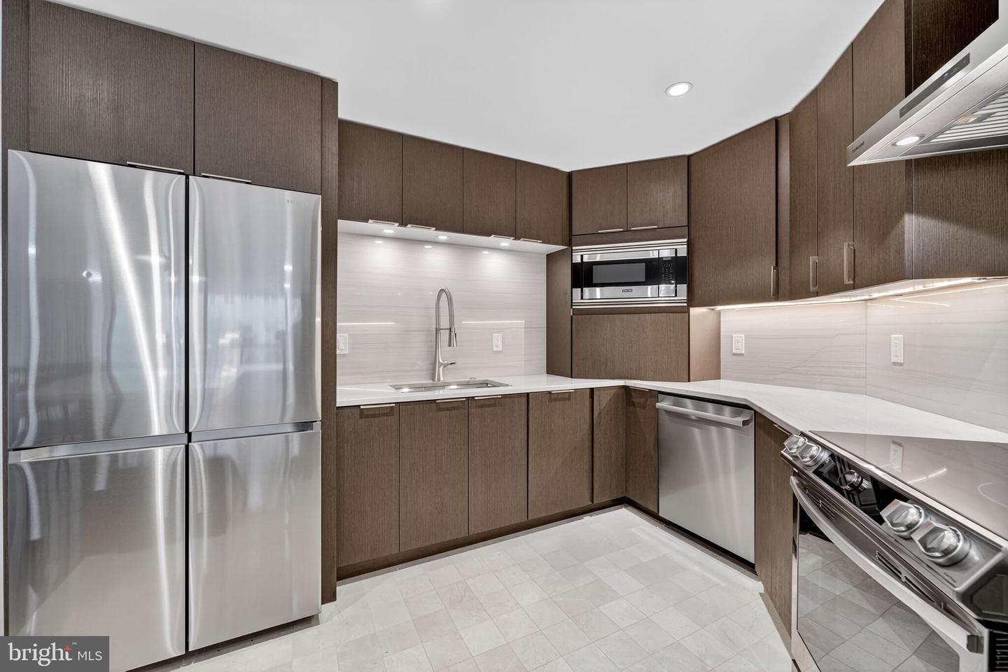 1401 N OAK ST #G-5, ARLINGTON, Virginia 22209, 2 Bedrooms Bedrooms, ,2 BathroomsBathrooms,Residential,For sale,1401 N OAK ST #G-5,VAAR2065826 MLS # VAAR2065826