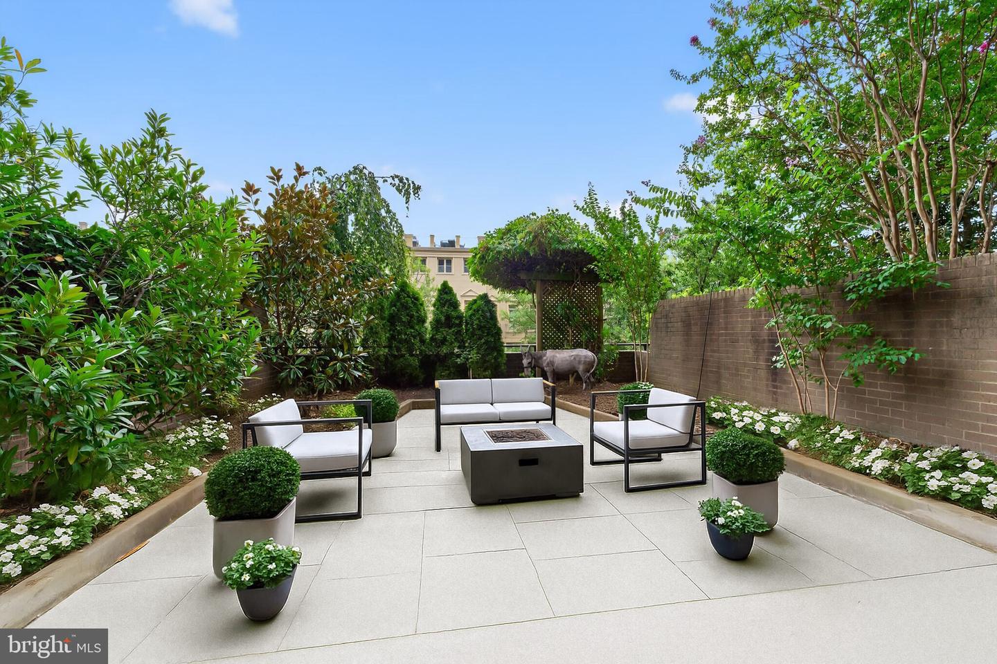 1401 N OAK ST #G-5, ARLINGTON, Virginia 22209, 2 Bedrooms Bedrooms, ,2 BathroomsBathrooms,Residential,For sale,1401 N OAK ST #G-5,VAAR2065826 MLS # VAAR2065826