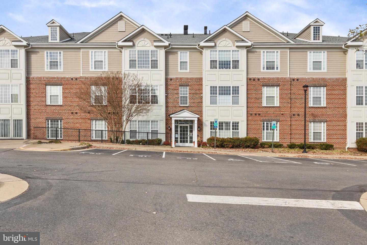 621-T9 COBBLESTONE BLVD #T9, FREDERICKSBURG, Virginia 22401, 2 Bedrooms Bedrooms, ,2 BathroomsBathrooms,Residential,For sale,621-T9 COBBLESTONE BLVD #T9,VAFB2009280 MLS # VAFB2009280 621-T9 COBBLESTONE BLVD #T9, FREDERICKSBURG, Virginia 22401, 2 Bedrooms Bedrooms, ,2 BathroomsBathrooms,Residential,For sale,621-T9 COBBLESTONE BLVD #T9,VAFB2009280 MLS # VAFB2009280