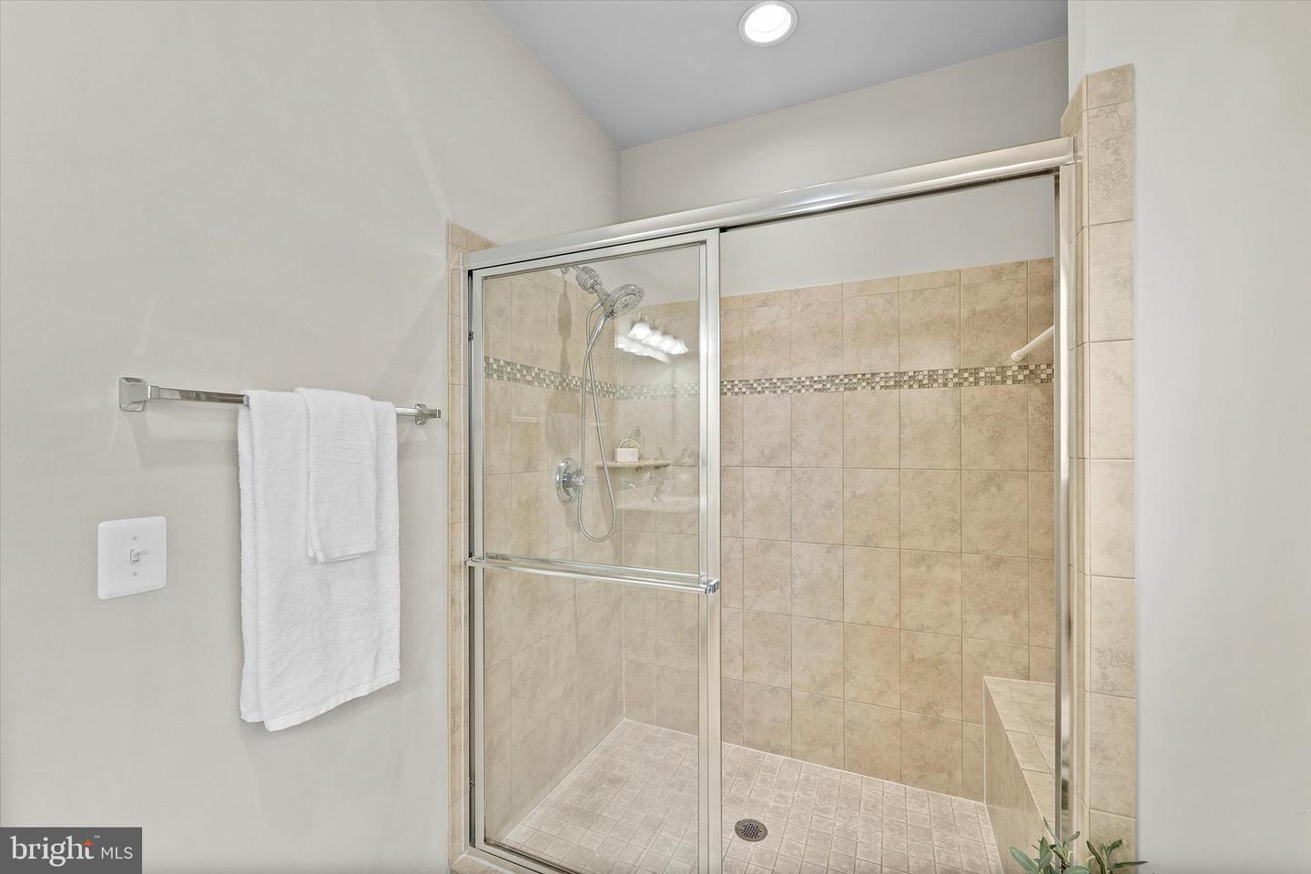 10512 BLAZING STAR LOOP, BRISTOW, Virginia 20136, 5 Bedrooms Bedrooms, ,3 BathroomsBathrooms,Residential,For sale,10512 BLAZING STAR LOOP,VAPW2107686 MLS # VAPW2107686