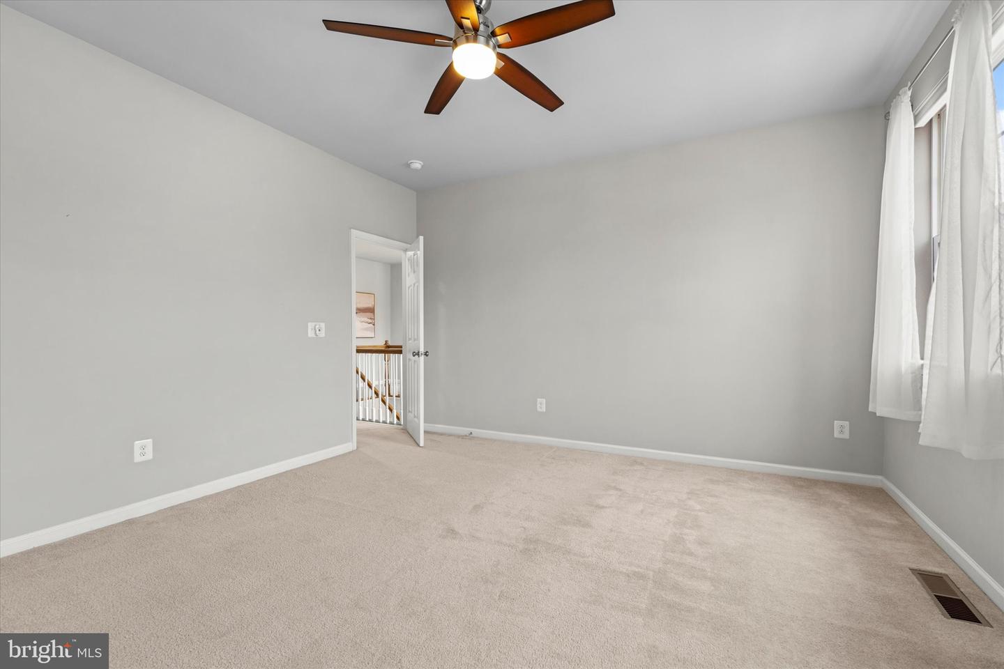 10512 BLAZING STAR LOOP, BRISTOW, Virginia 20136, 5 Bedrooms Bedrooms, ,3 BathroomsBathrooms,Residential,For sale,10512 BLAZING STAR LOOP,VAPW2107686 MLS # VAPW2107686