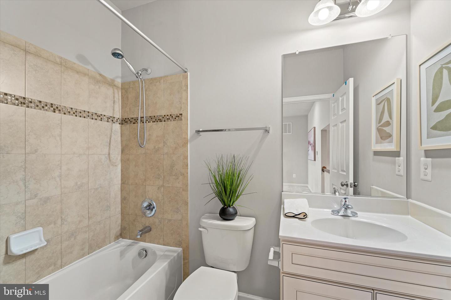 10512 BLAZING STAR LOOP, BRISTOW, Virginia 20136, 5 Bedrooms Bedrooms, ,3 BathroomsBathrooms,Residential,For sale,10512 BLAZING STAR LOOP,VAPW2107686 MLS # VAPW2107686