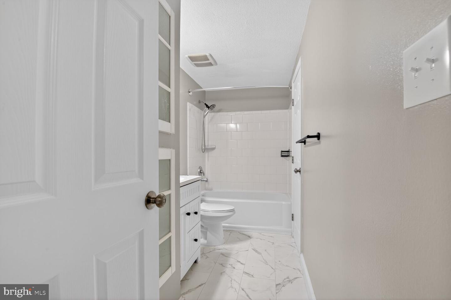 14598 OLDE KENT RD, CENTREVILLE, Virginia 20120, 2 Bedrooms Bedrooms, ,2 BathroomsBathrooms,Residential,For sale,14598 OLDE KENT RD,VAFX2278984 MLS # VAFX2278984