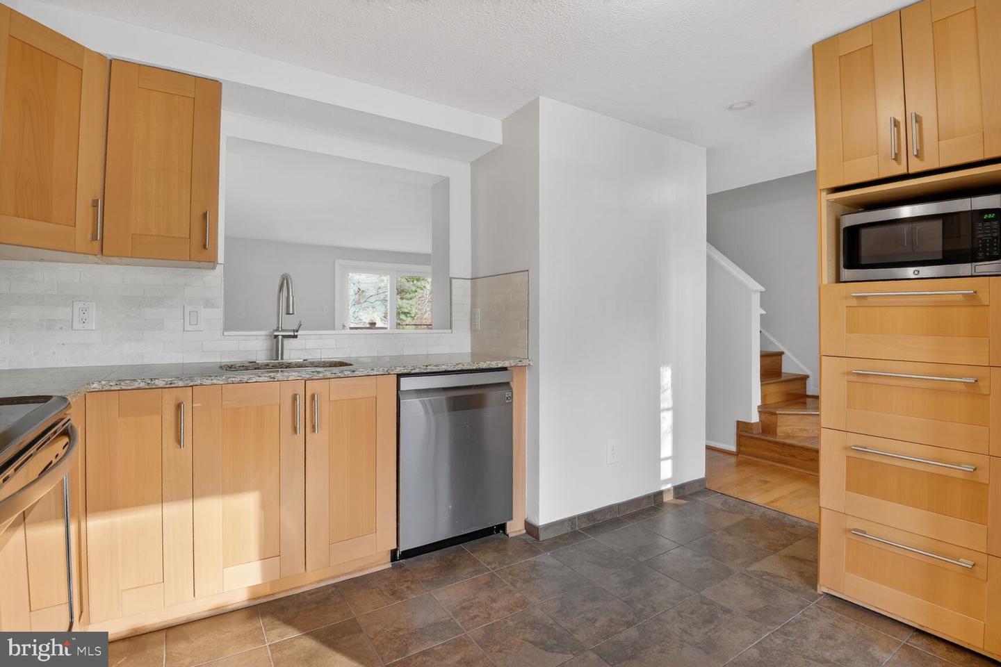 14598 OLDE KENT RD, CENTREVILLE, Virginia 20120, 2 Bedrooms Bedrooms, ,2 BathroomsBathrooms,Residential,For sale,14598 OLDE KENT RD,VAFX2278984 MLS # VAFX2278984