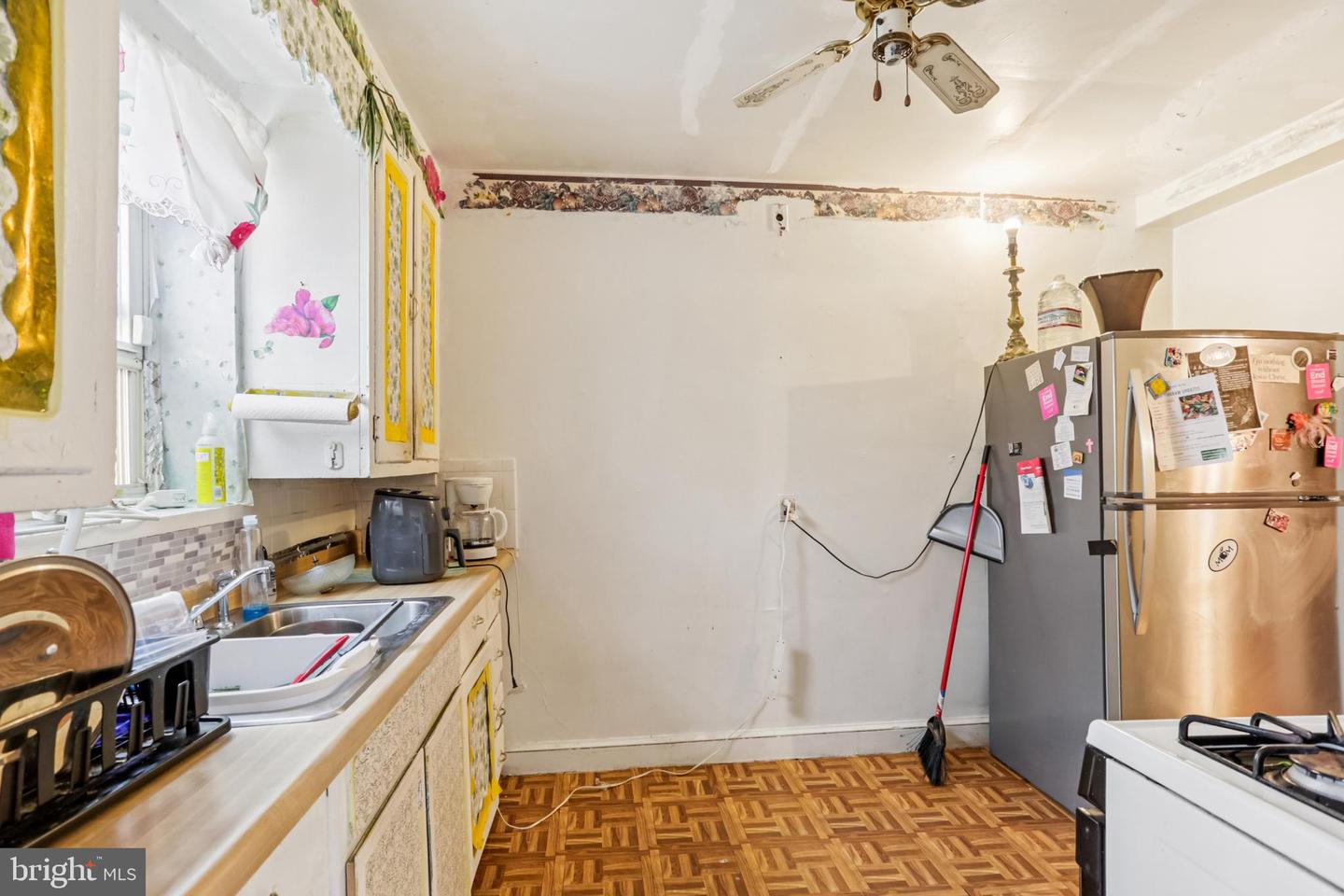 1809 INGLESIDE TER NW, WASHINGTON, District Of Columbia 20010, 3 Bedrooms Bedrooms, ,2 BathroomsBathrooms,Residential,For sale,1809 INGLESIDE TER NW,DCDC2231970 MLS # DCDC2231970