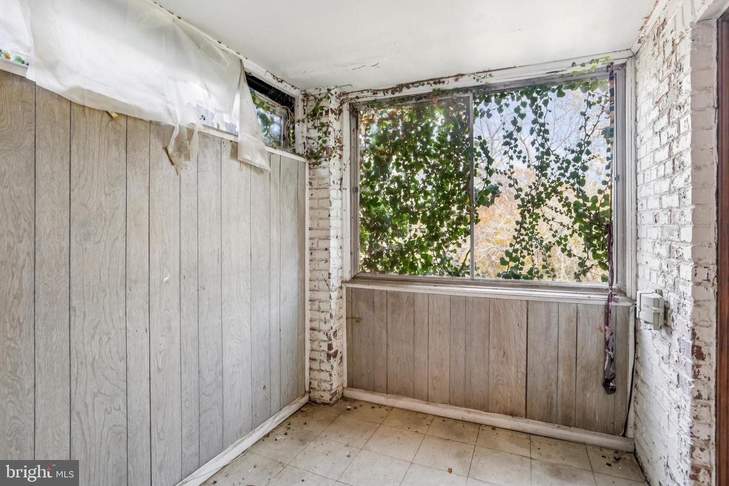 1809 INGLESIDE TER NW, WASHINGTON, District Of Columbia 20010, 3 Bedrooms Bedrooms, ,2 BathroomsBathrooms,Residential,For sale,1809 INGLESIDE TER NW,DCDC2231970 MLS # DCDC2231970