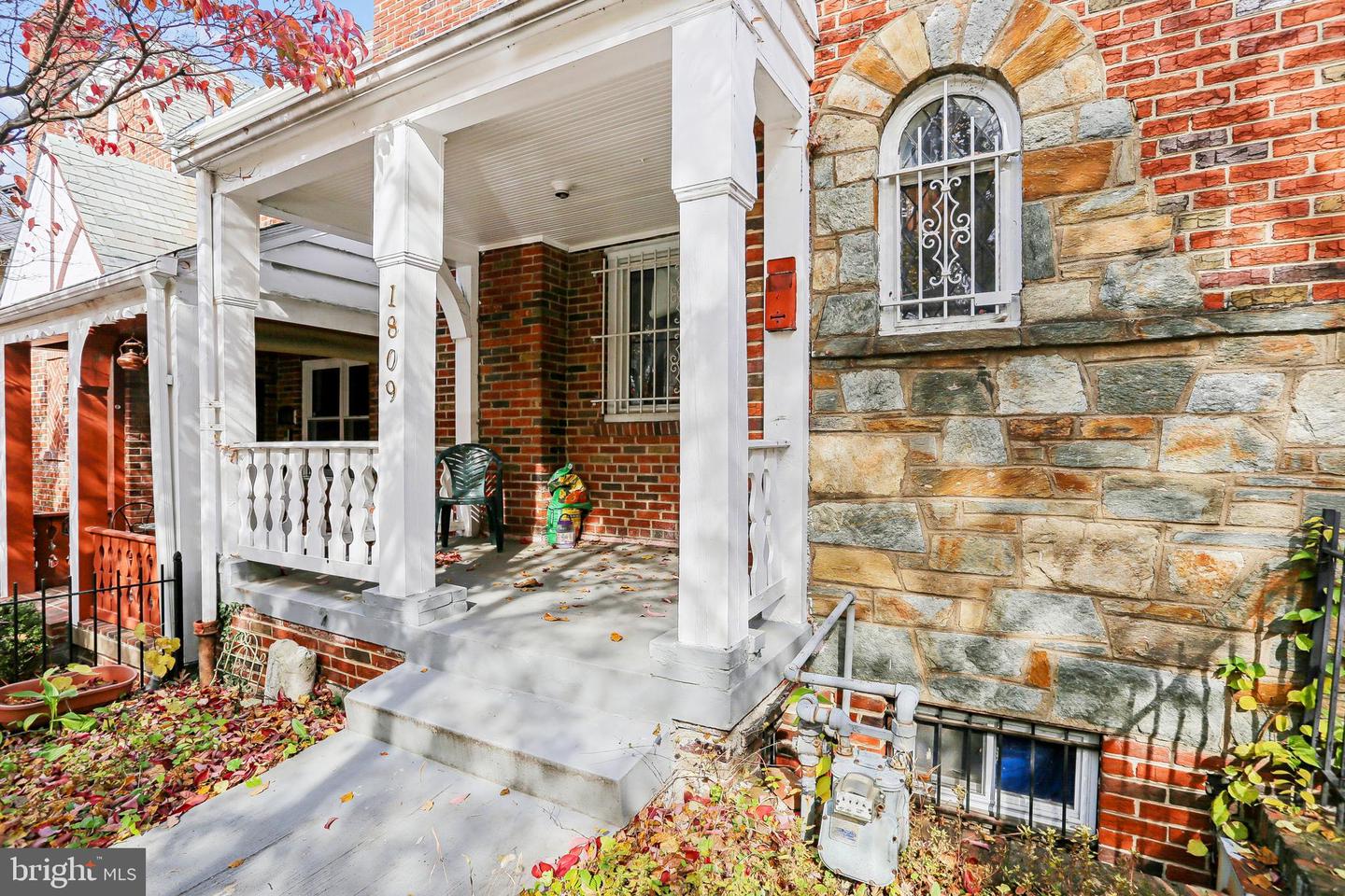 1809 INGLESIDE TER NW, WASHINGTON, District Of Columbia 20010, 3 Bedrooms Bedrooms, ,2 BathroomsBathrooms,Residential,For sale,1809 INGLESIDE TER NW,DCDC2231970 MLS # DCDC2231970