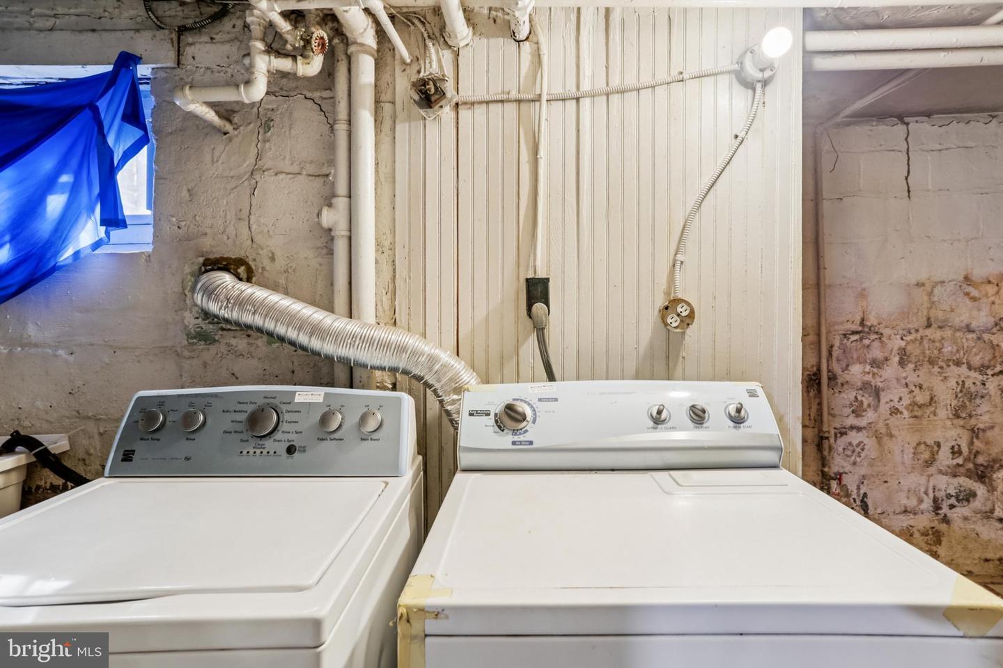 1809 INGLESIDE TER NW, WASHINGTON, District Of Columbia 20010, 3 Bedrooms Bedrooms, ,2 BathroomsBathrooms,Residential,For sale,1809 INGLESIDE TER NW,DCDC2231970 MLS # DCDC2231970