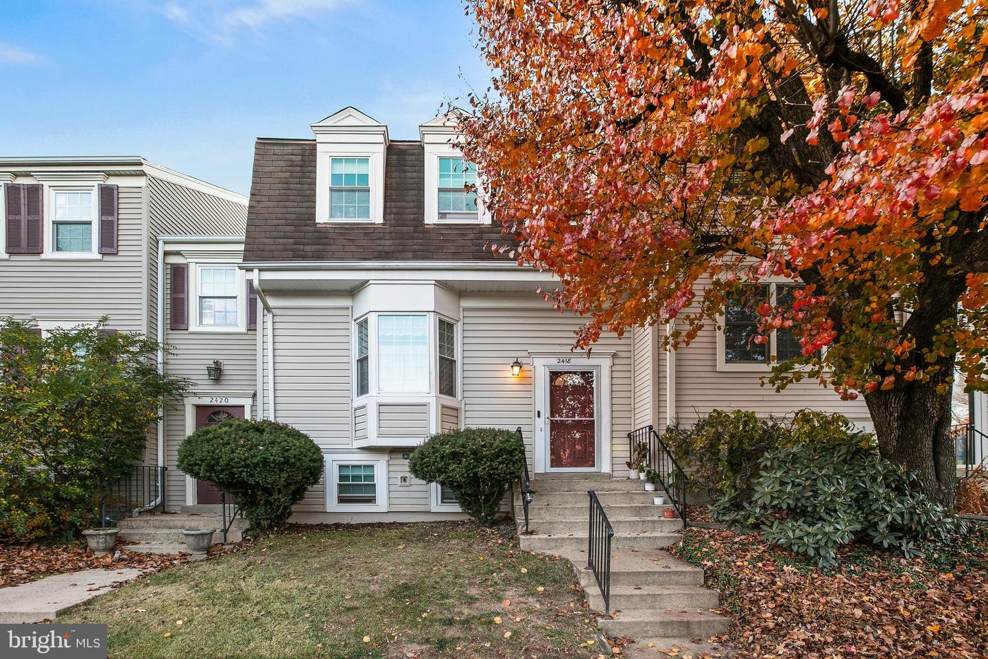 2418 RIDGEHAMPTON CT, RESTON, Virginia 20191, 2 Bedrooms Bedrooms, 6 Rooms Rooms,1 BathroomBathrooms,Residential,For sale,2418 RIDGEHAMPTON CT,VAFX2279394 MLS # VAFX2279394