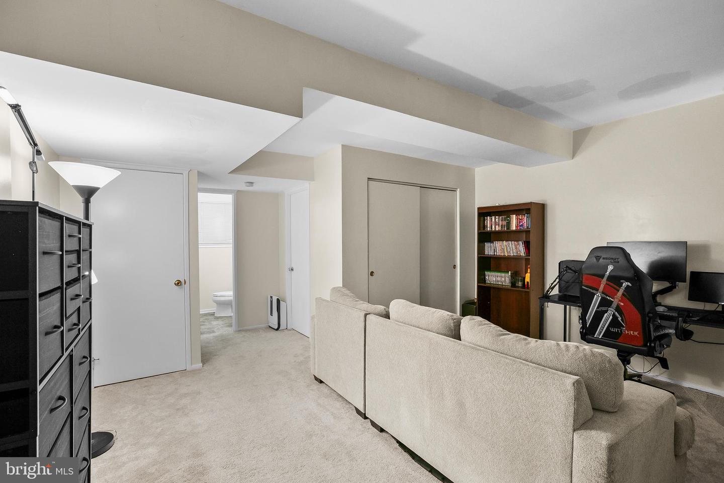 2418 RIDGEHAMPTON CT, RESTON, Virginia 20191, 2 Bedrooms Bedrooms, 6 Rooms Rooms,1 BathroomBathrooms,Residential,For sale,2418 RIDGEHAMPTON CT,VAFX2279394 MLS # VAFX2279394