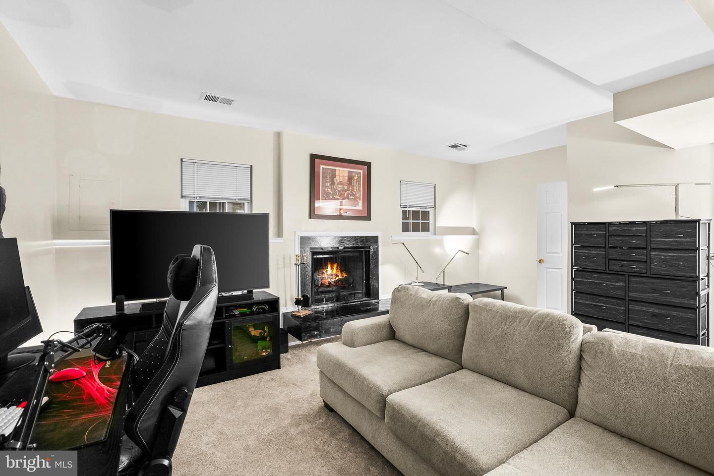 2418 RIDGEHAMPTON CT, RESTON, Virginia 20191, 2 Bedrooms Bedrooms, 6 Rooms Rooms,1 BathroomBathrooms,Residential,For sale,2418 RIDGEHAMPTON CT,VAFX2279394 MLS # VAFX2279394