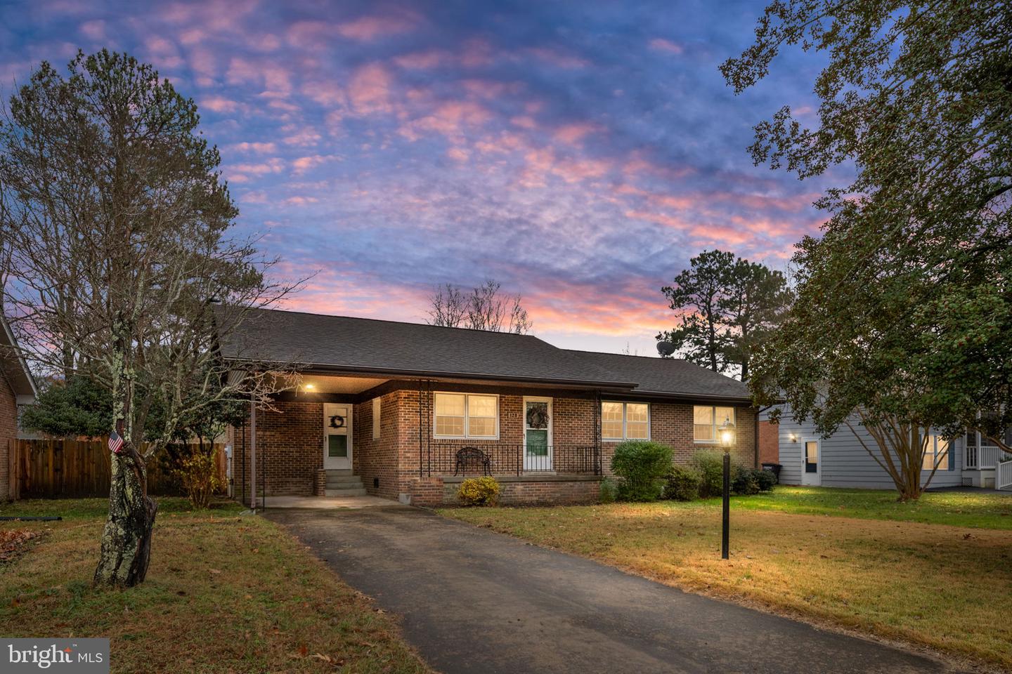 128 11TH ST, COLONIAL BEACH, Virginia 22443, 3 Bedrooms Bedrooms, ,2 BathroomsBathrooms,Residential,For sale,128 11TH ST,VAWE2010144 MLS # VAWE2010144