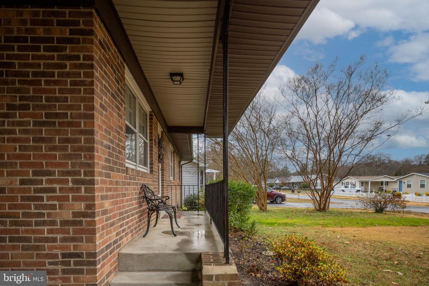 128 11TH ST, COLONIAL BEACH, Virginia 22443, 3 Bedrooms Bedrooms, ,2 BathroomsBathrooms,Residential,For sale,128 11TH ST,VAWE2010144 MLS # VAWE2010144