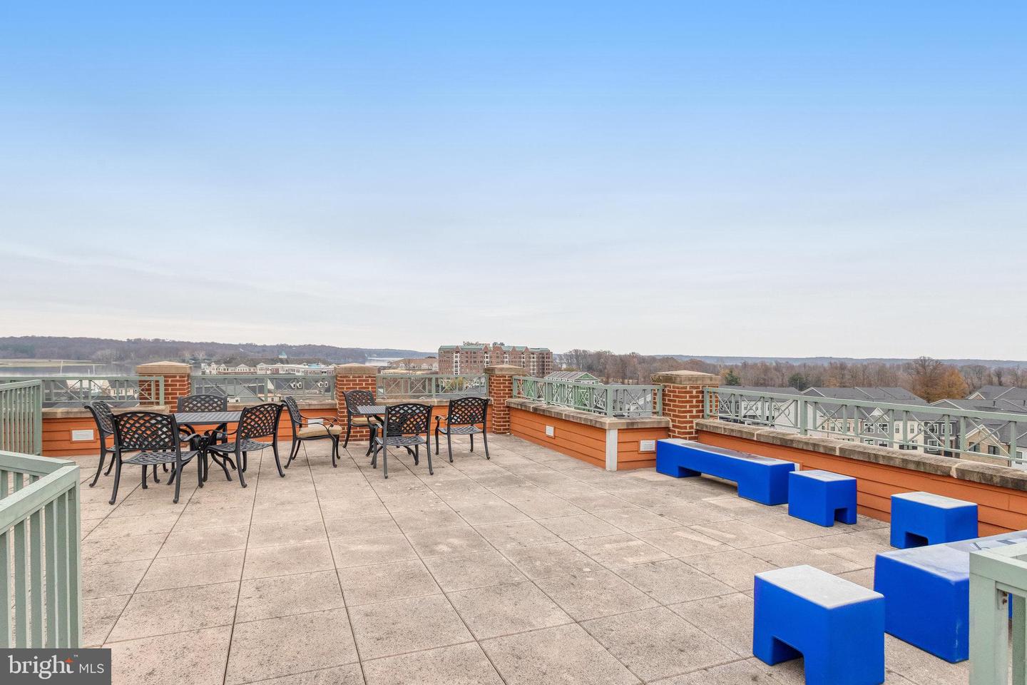 680 WATERMANS DR #301, WOODBRIDGE, Virginia 22191, 1 Bedroom Bedrooms, ,1 BathroomBathrooms,Residential,For sale,680 WATERMANS DR #301,VAPW2108072 MLS # VAPW2108072