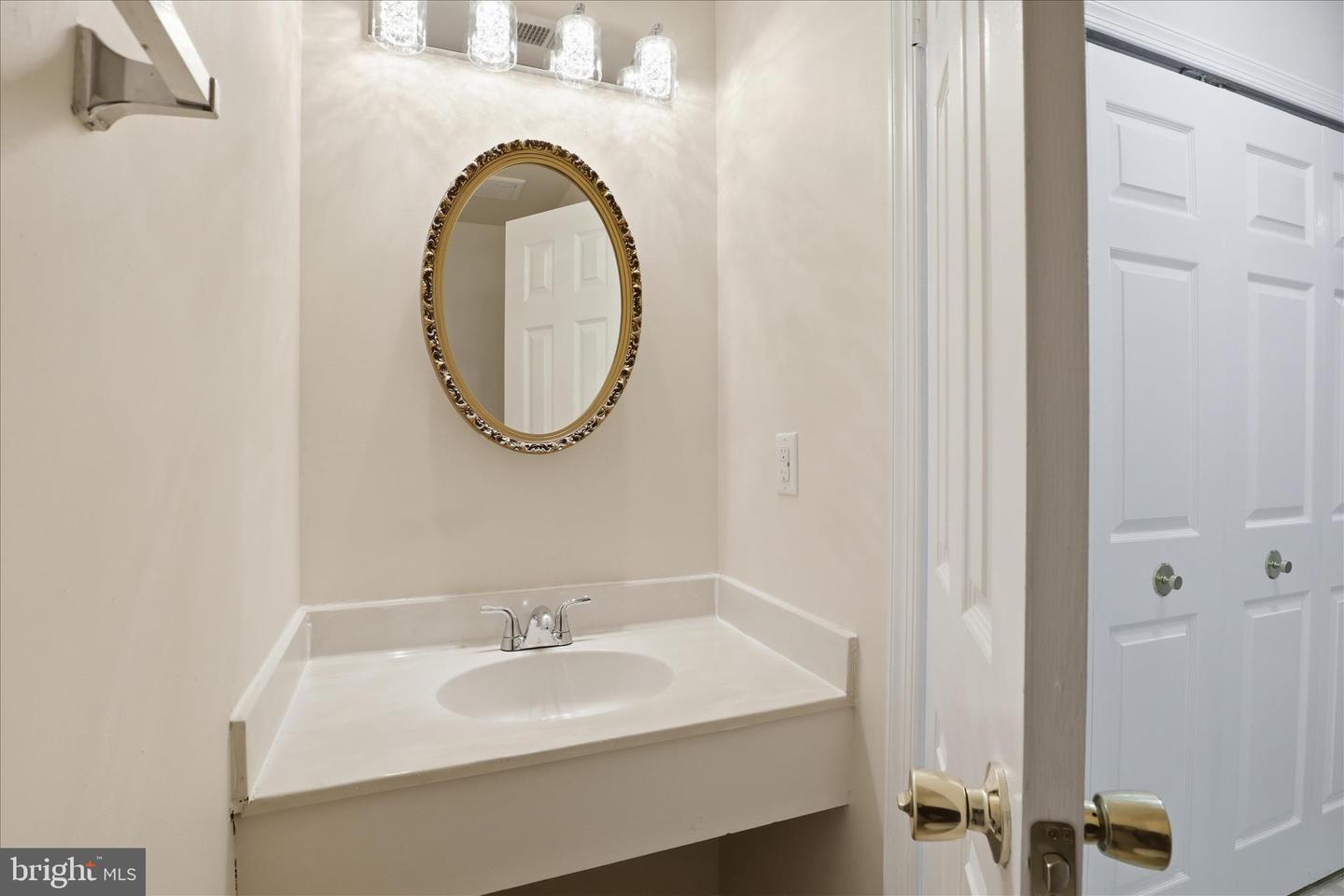 7594 WOODSTOWN DR, SPRINGFIELD, Virginia 22153, 4 Bedrooms Bedrooms, ,2 BathroomsBathrooms,Residential,For sale,7594 WOODSTOWN DR,VAFX2279936 MLS # VAFX2279936 7594 WOODSTOWN DR, SPRINGFIELD, Virginia 22153, 4 Bedrooms Bedrooms, ,2 BathroomsBathrooms,Residential,For sale,7594 WOODSTOWN DR,VAFX2279936 MLS # VAFX2279936