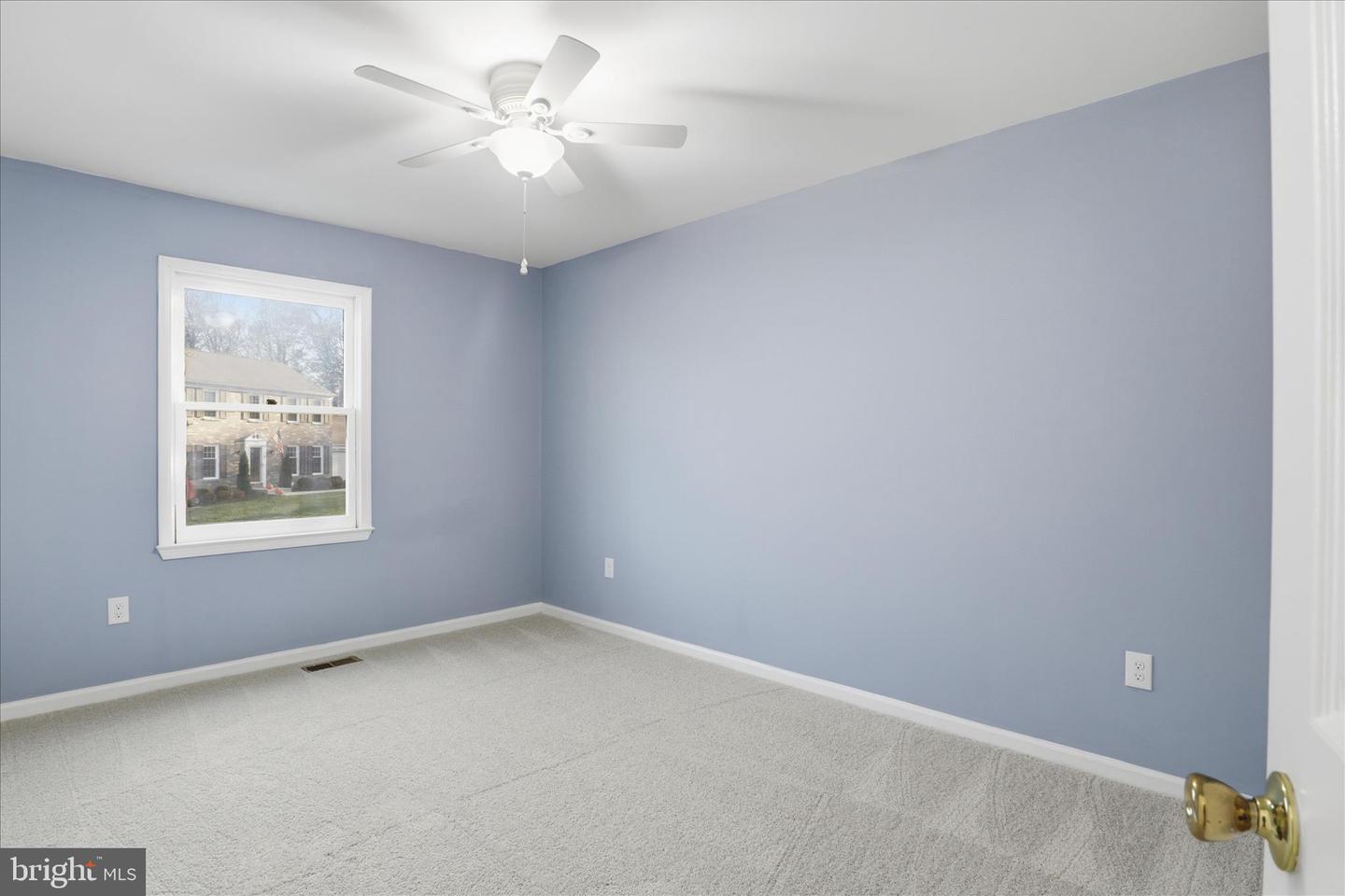 7594 WOODSTOWN DR, SPRINGFIELD, Virginia 22153, 4 Bedrooms Bedrooms, ,2 BathroomsBathrooms,Residential,For sale,7594 WOODSTOWN DR,VAFX2279936 MLS # VAFX2279936 7594 WOODSTOWN DR, SPRINGFIELD, Virginia 22153, 4 Bedrooms Bedrooms, ,2 BathroomsBathrooms,Residential,For sale,7594 WOODSTOWN DR,VAFX2279936 MLS # VAFX2279936