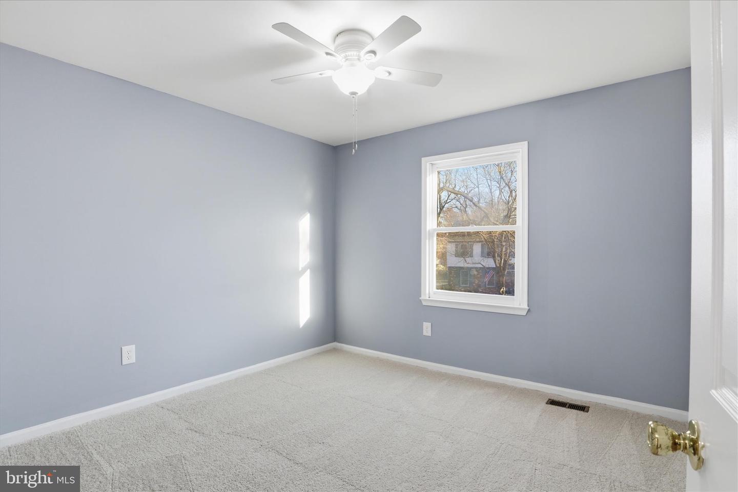 7594 WOODSTOWN DR, SPRINGFIELD, Virginia 22153, 4 Bedrooms Bedrooms, ,2 BathroomsBathrooms,Residential,For sale,7594 WOODSTOWN DR,VAFX2279936 MLS # VAFX2279936 7594 WOODSTOWN DR, SPRINGFIELD, Virginia 22153, 4 Bedrooms Bedrooms, ,2 BathroomsBathrooms,Residential,For sale,7594 WOODSTOWN DR,VAFX2279936 MLS # VAFX2279936