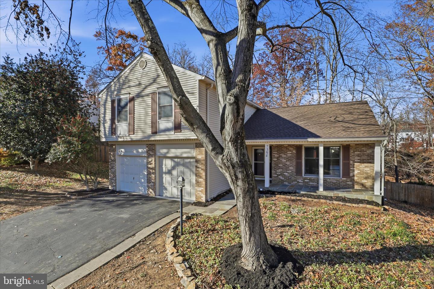 7594 WOODSTOWN DR, SPRINGFIELD, Virginia 22153, 4 Bedrooms Bedrooms, ,2 BathroomsBathrooms,Residential,For sale,7594 WOODSTOWN DR,VAFX2279936 MLS # VAFX2279936 7594 WOODSTOWN DR, SPRINGFIELD, Virginia 22153, 4 Bedrooms Bedrooms, ,2 BathroomsBathrooms,Residential,For sale,7594 WOODSTOWN DR,VAFX2279936 MLS # VAFX2279936