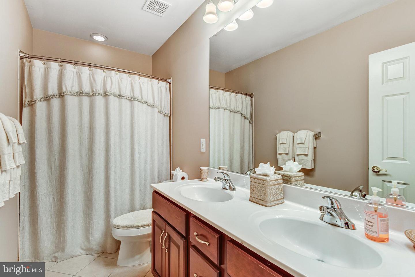 24958 BROOKBARK TER, CHANTILLY, Virginia 20152, 5 Bedrooms Bedrooms, ,5 BathroomsBathrooms,Residential,For sale,24958 BROOKBARK TER,VALO2111484 MLS # VALO2111484