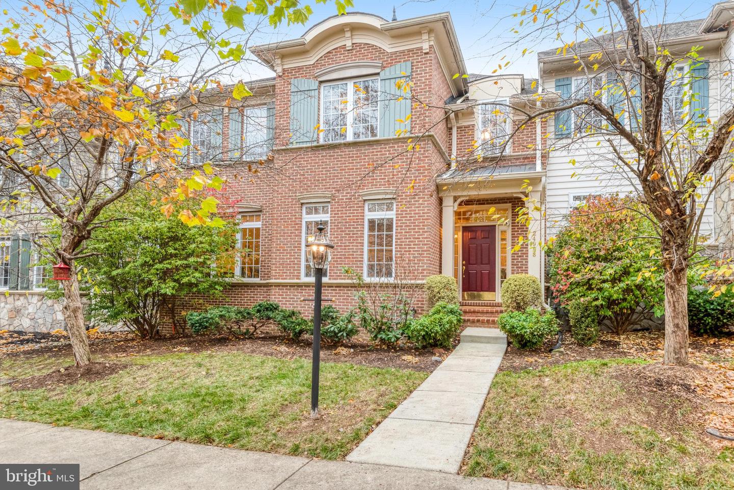 24958 BROOKBARK TER, CHANTILLY, Virginia 20152, 5 Bedrooms Bedrooms, ,5 BathroomsBathrooms,Residential,For sale,24958 BROOKBARK TER,VALO2111484 MLS # VALO2111484