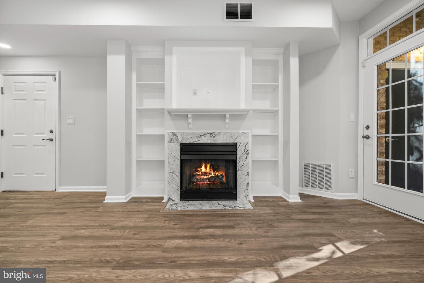 2665 MANHATTAN PL #109, VIENNA, Virginia 22180, 2 Bedrooms Bedrooms, ,2 BathroomsBathrooms,Residential,For sale,2665 MANHATTAN PL #109,VAFX2280070 MLS # VAFX2280070 2665 MANHATTAN PL #109, VIENNA, Virginia 22180, 2 Bedrooms Bedrooms, ,2 BathroomsBathrooms,Residential,For sale,2665 MANHATTAN PL #109,VAFX2280070 MLS # VAFX2280070