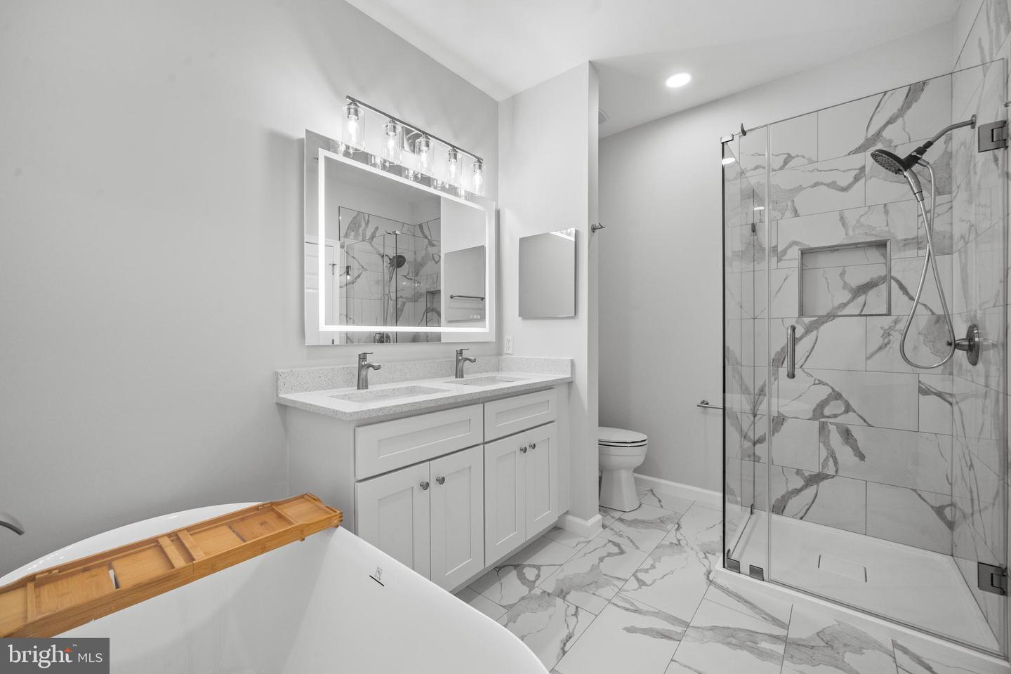 2665 MANHATTAN PL #109, VIENNA, Virginia 22180, 2 Bedrooms Bedrooms, ,2 BathroomsBathrooms,Residential,For sale,2665 MANHATTAN PL #109,VAFX2280070 MLS # VAFX2280070 2665 MANHATTAN PL #109, VIENNA, Virginia 22180, 2 Bedrooms Bedrooms, ,2 BathroomsBathrooms,Residential,For sale,2665 MANHATTAN PL #109,VAFX2280070 MLS # VAFX2280070