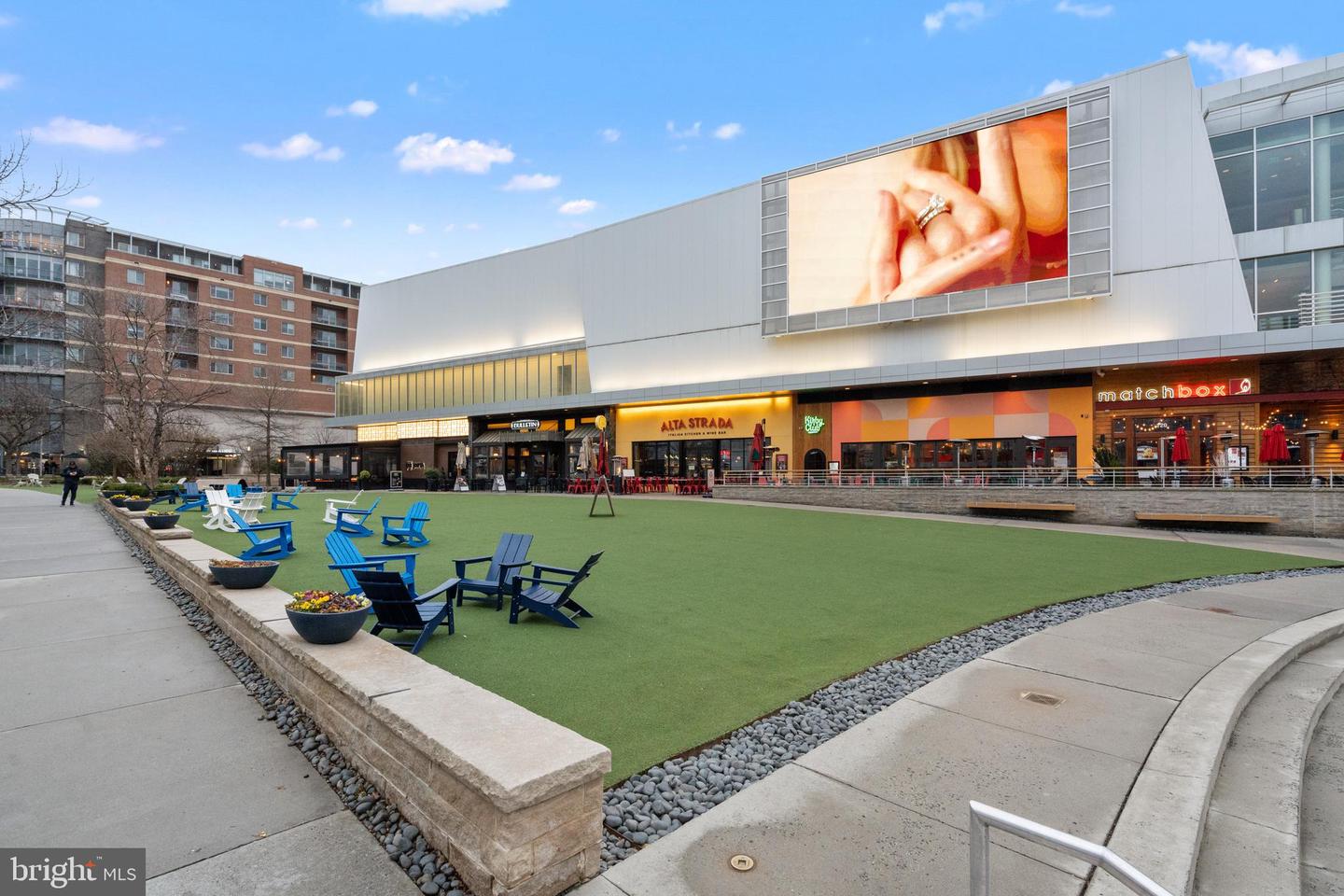 2665 MANHATTAN PL #109, VIENNA, Virginia 22180, 2 Bedrooms Bedrooms, ,2 BathroomsBathrooms,Residential,For sale,2665 MANHATTAN PL #109,VAFX2280070 MLS # VAFX2280070 2665 MANHATTAN PL #109, VIENNA, Virginia 22180, 2 Bedrooms Bedrooms, ,2 BathroomsBathrooms,Residential,For sale,2665 MANHATTAN PL #109,VAFX2280070 MLS # VAFX2280070