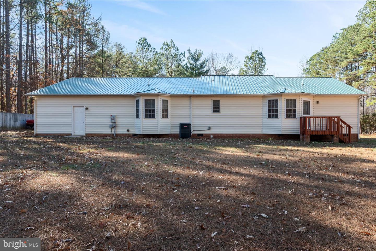 4643 BLAYDES CORNER RD, SPOTSYLVANIA, Virginia 22551, 3 Bedrooms Bedrooms, ,2 BathroomsBathrooms,Residential,For sale,4643 BLAYDES CORNER RD,VASP2037768 MLS # VASP2037768